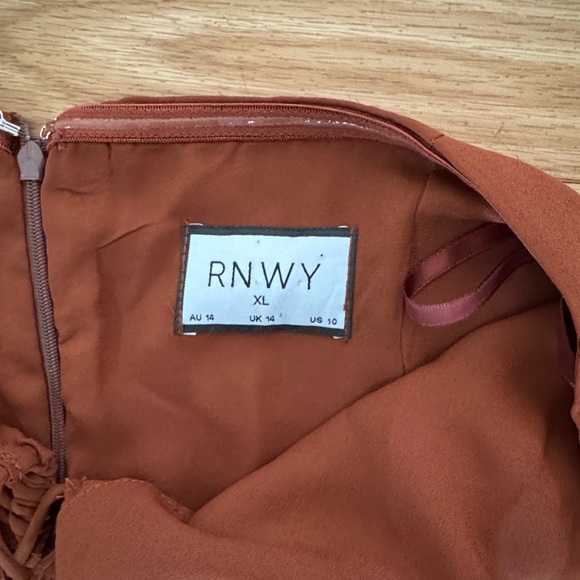 Runway the Label Jayden Brown Strappy Cutout Maxi Dress Size 10 Wedding Party - Picture 8 of 9